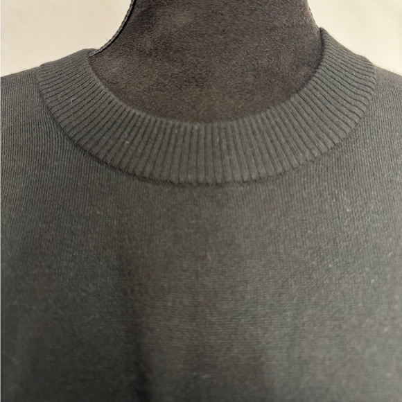 Tahari Crew Neck Sweater Black - Picture 4 of 7
